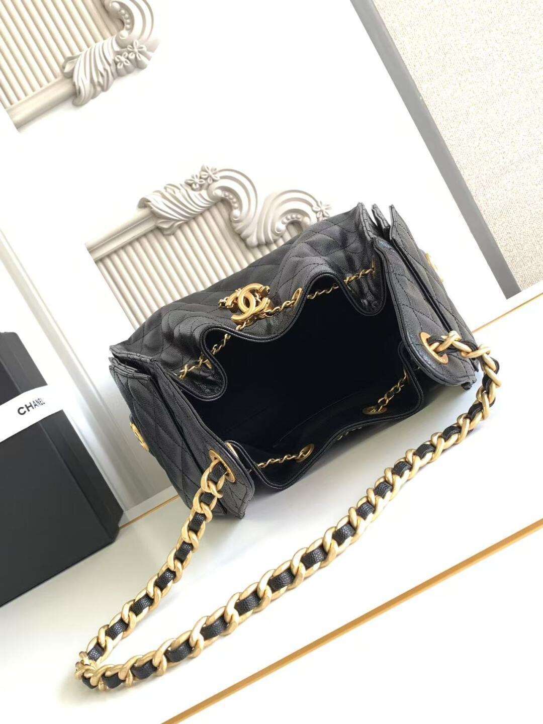 CHNL 25 Small Black Hobo