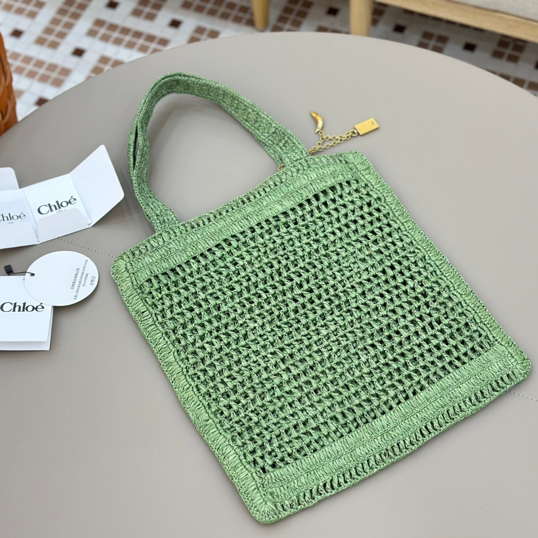 CLÉ Summer Banana Bag Made Of Raffia