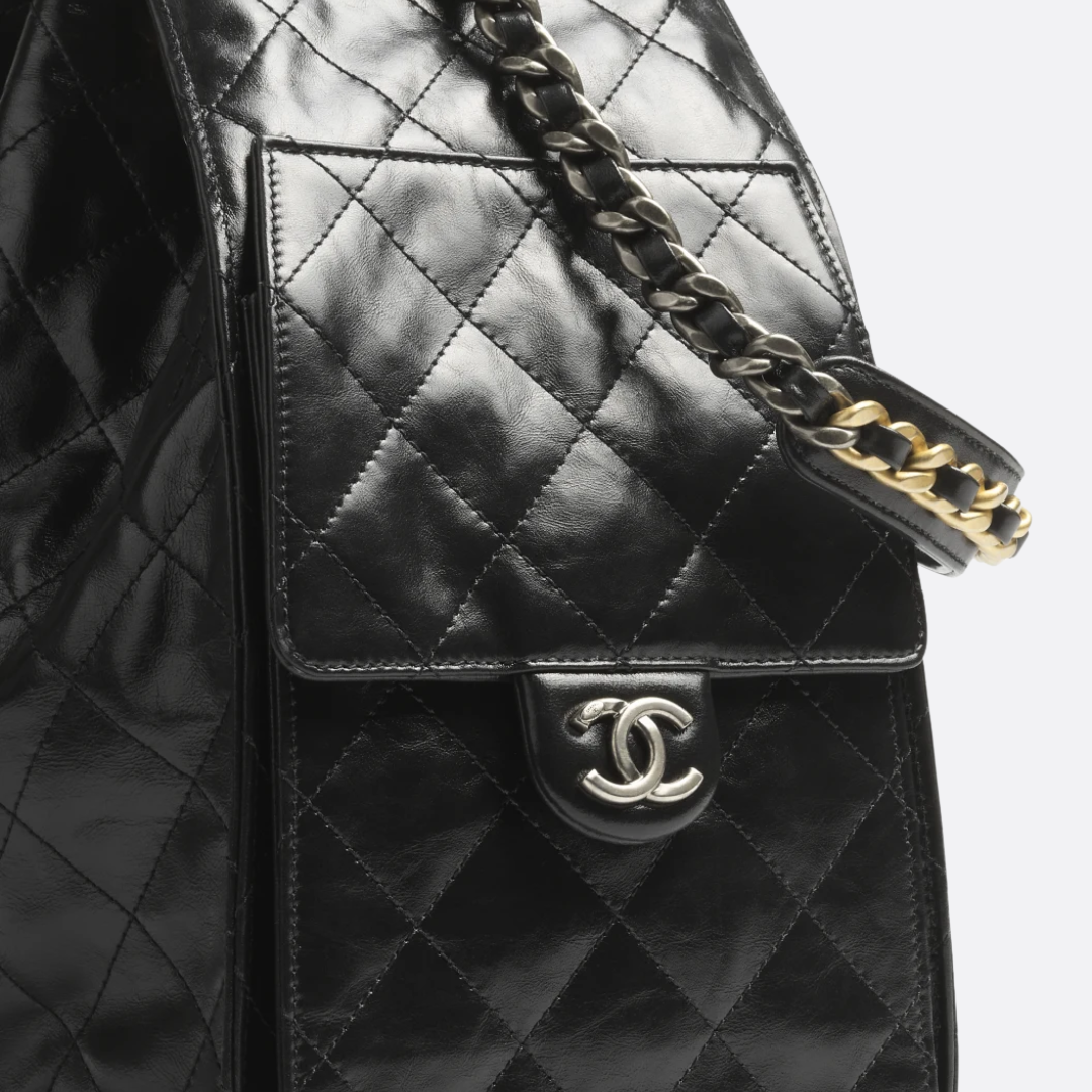 CH 25 Medium Handbag