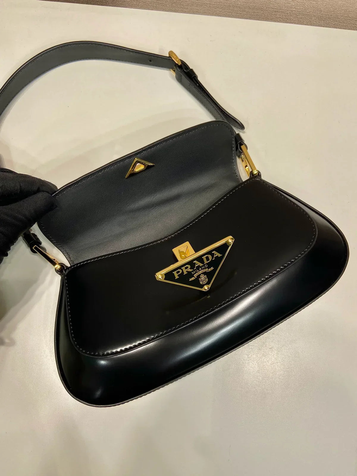 Baguette Shoulder Bag in Black Patent Leather with Gold Plaque, image 4