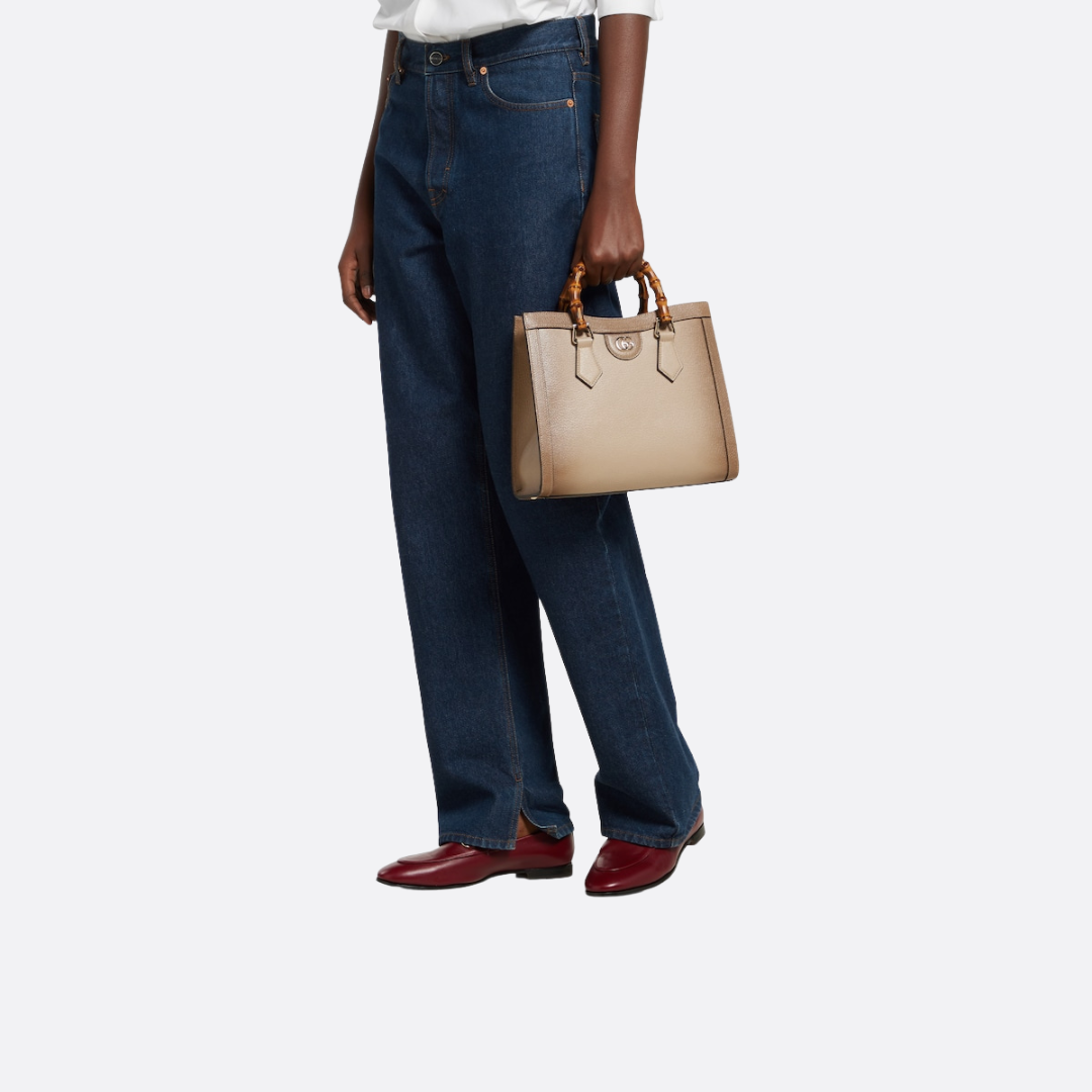 Tote Bag in Taupe Grained Leather with Bamboo Handles, image 4
