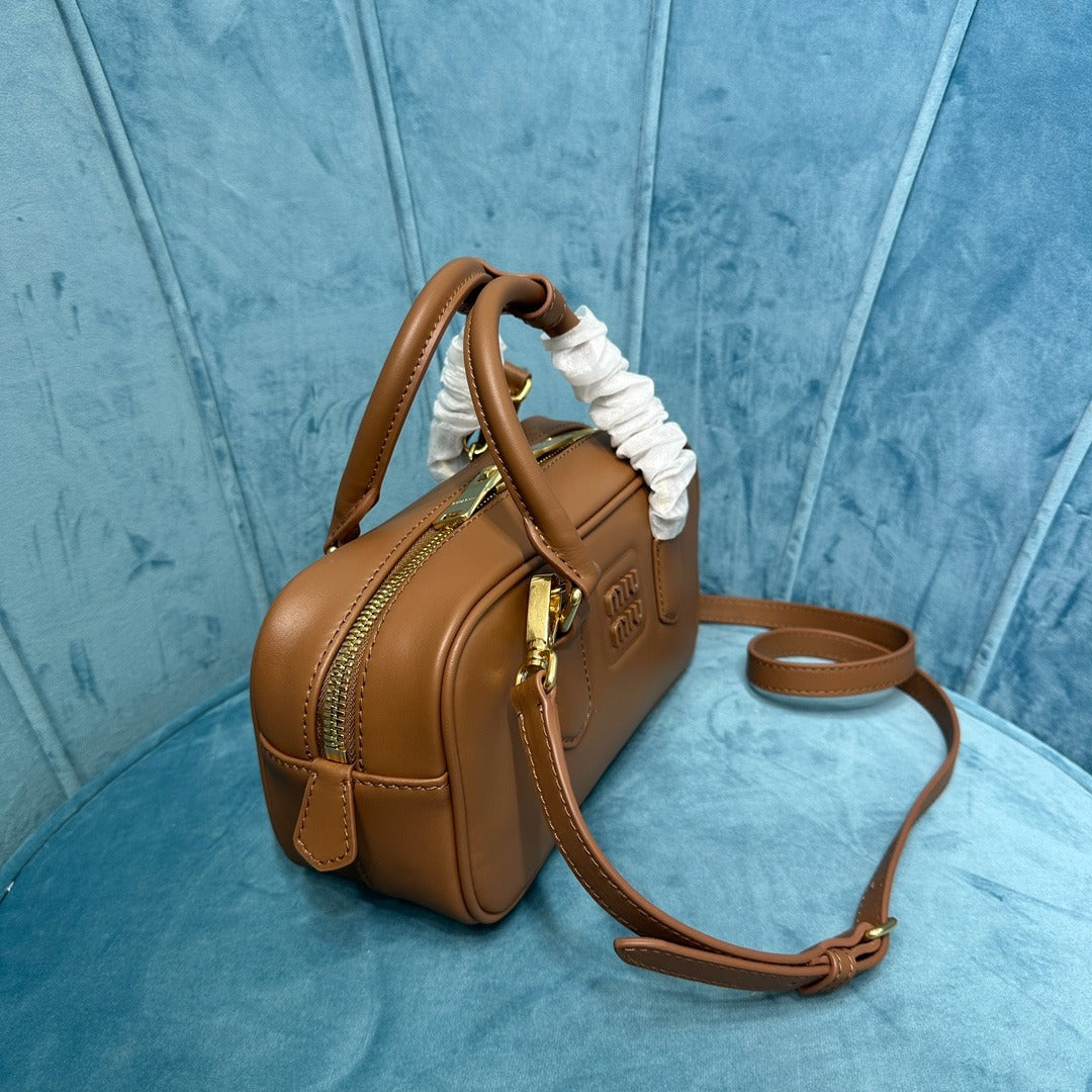 VICTORIA™ Elegance Hobo Bag