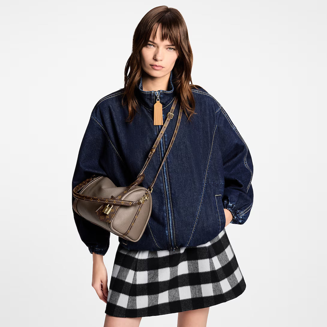 Shoulder Bag in Grained Leather with Printed Canvas Straps, image 2