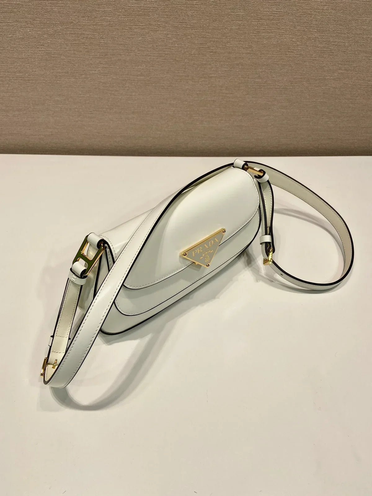Curved Flap Shoulder Bag in White Leather with Black Edging, image 5
