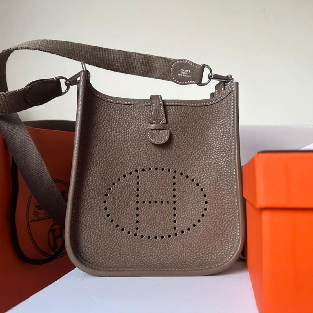HMÈ Evelyne Iii 29 Bag