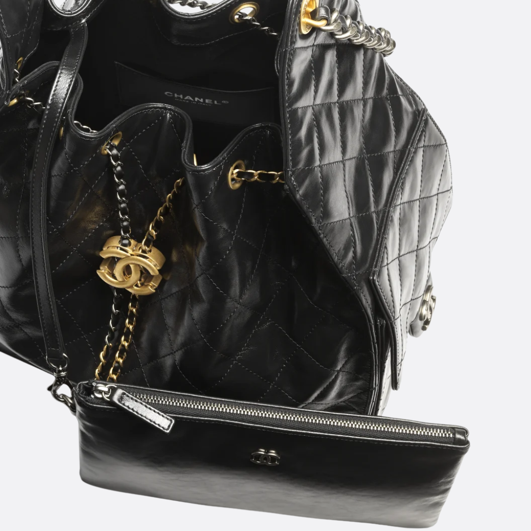 CH 25 Medium Handbag