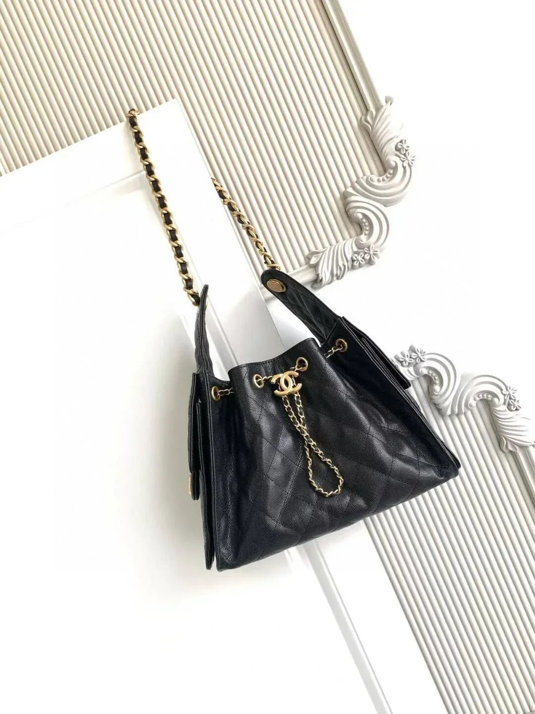 CHNL 25 Small Black Hobo