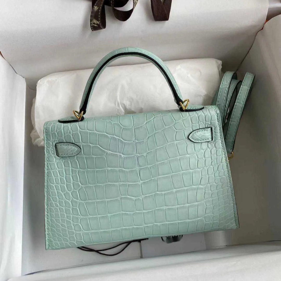 HMÈ Kelly 28 – Matte Alligator Leather Vert D’eau (reversed Stitches)