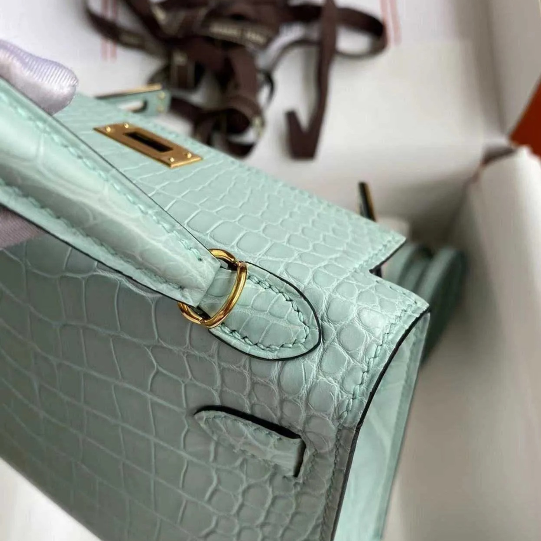 HMÈ Kelly 28 – Matte Alligator Leather Vert D’eau (reversed Stitches)