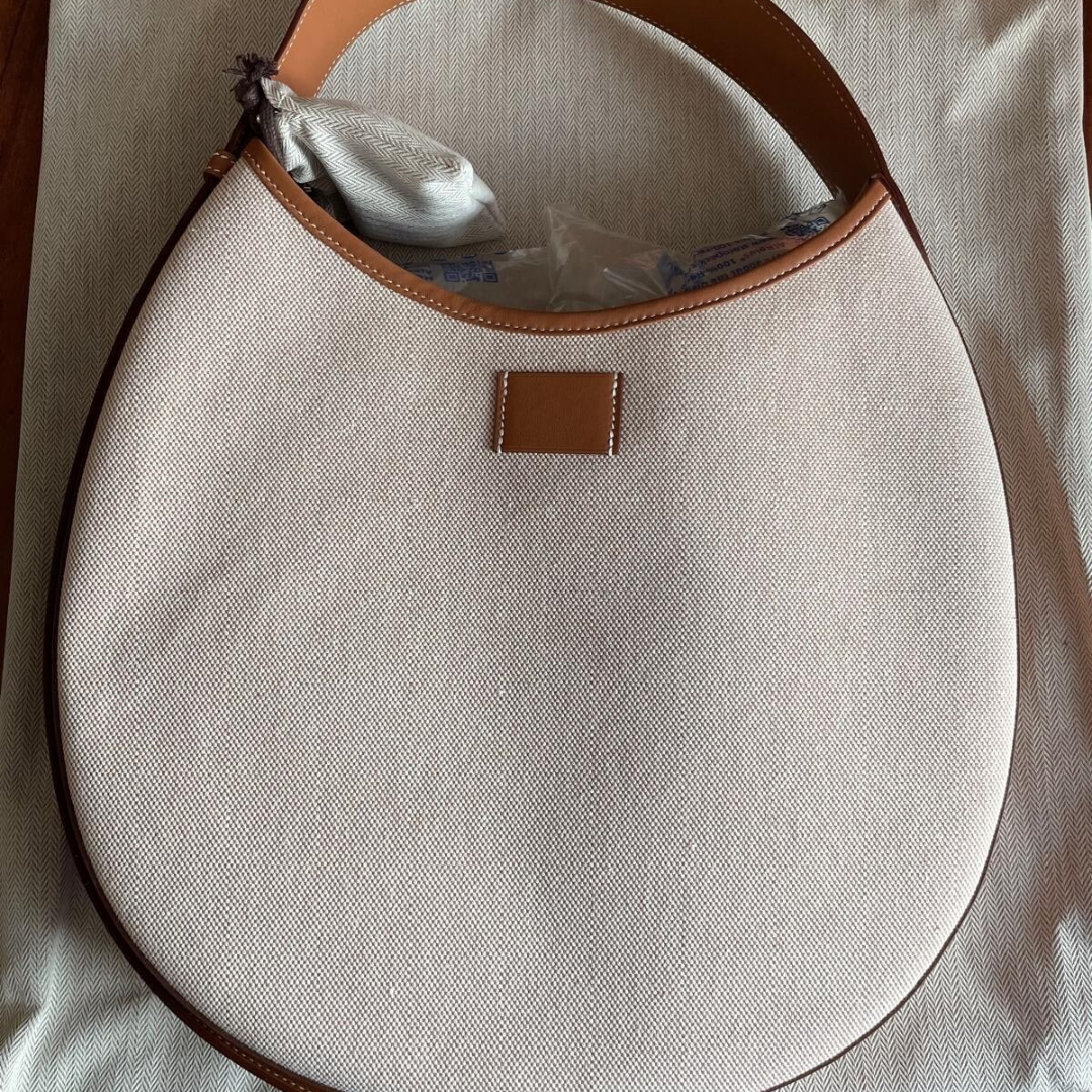 Small Saddle Bag Made Of Fabric And Leather From HMÈ