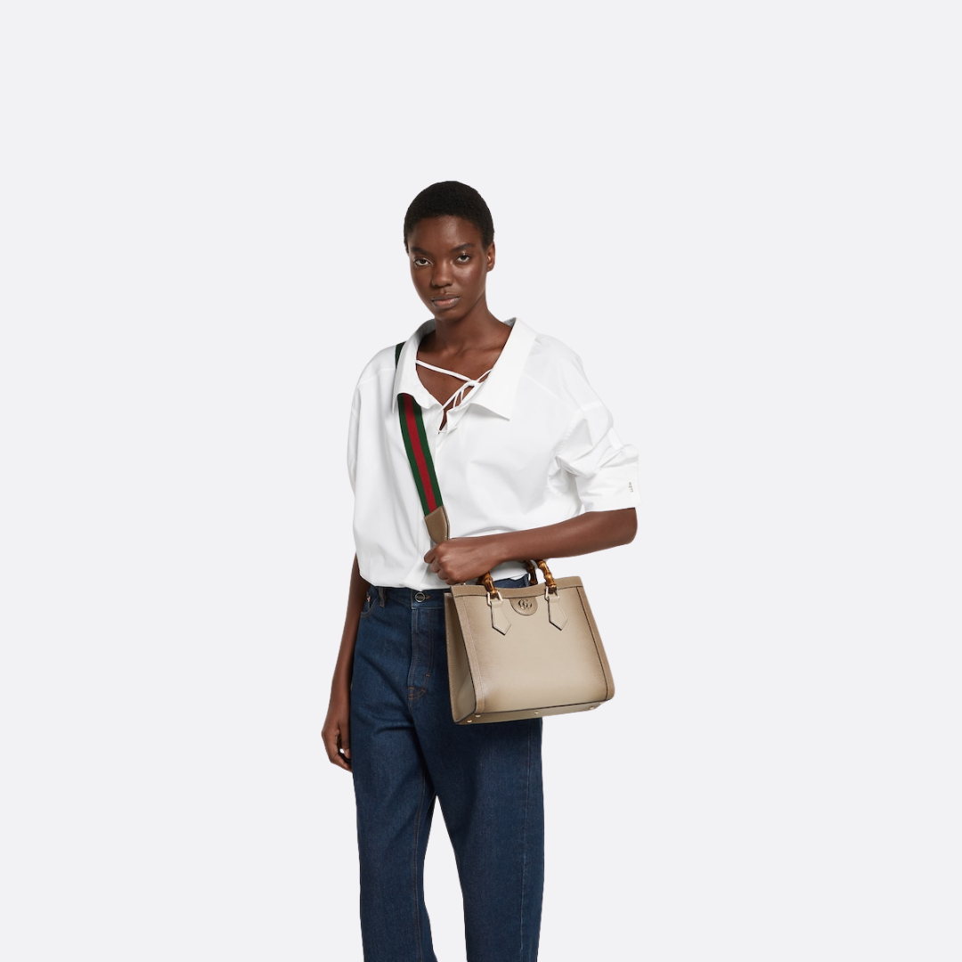 Tote Bag in Taupe Grained Leather with Bamboo Handles, image 9