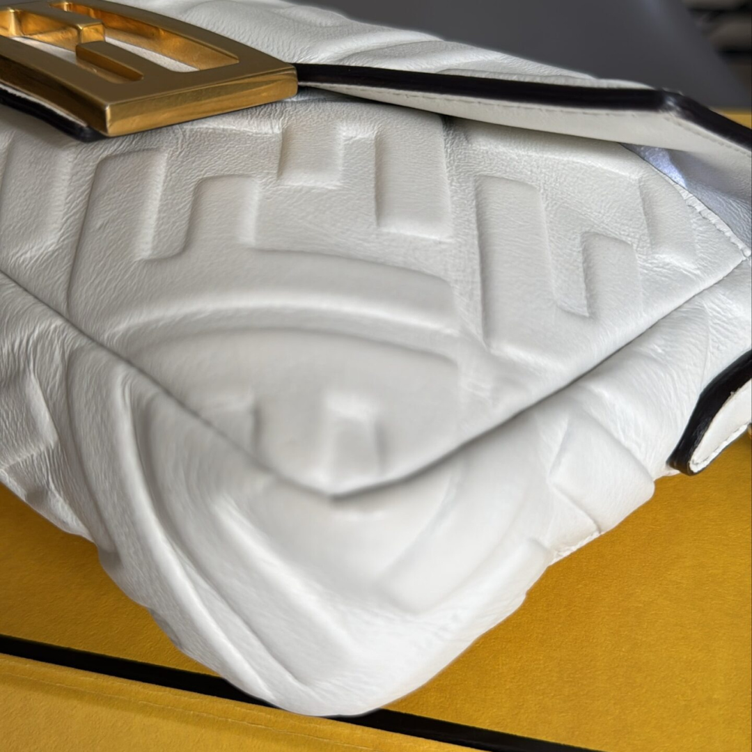 Shoulder Bag in White Embossed Leather with Gold Clasp, image 6