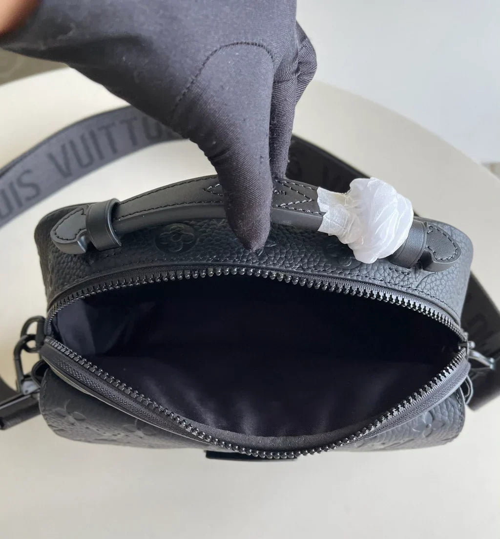 Boxy Crossbody Bag in Gray Embossed Leather with Top Handle, image 7