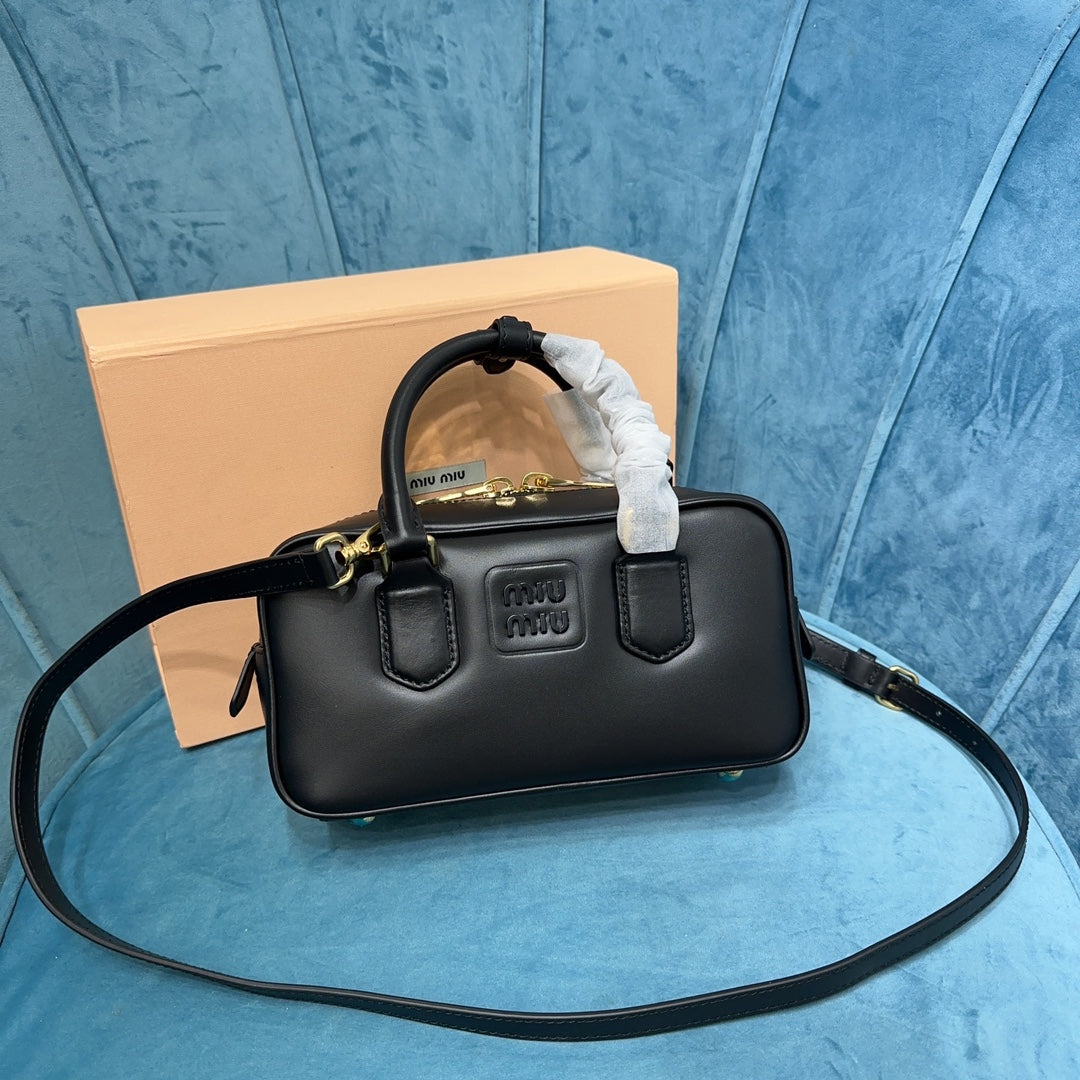 VICTORIA™ Elegance Hobo Bag