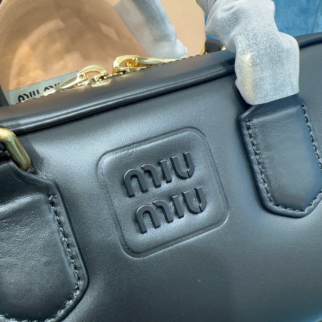 Bowling Bag in Black Smooth Leather with Crossbody Strap, image 4
